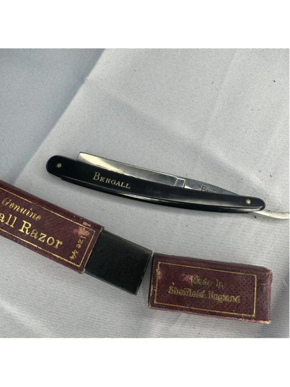 Vintage Bengall Straight Razor T.R. Cadman & Sons Sheffield England 3/4 w Box